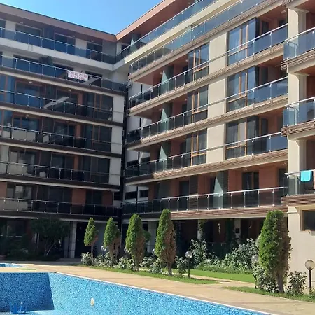 в комплекс на първа линия до плажа Apartament Pomorie